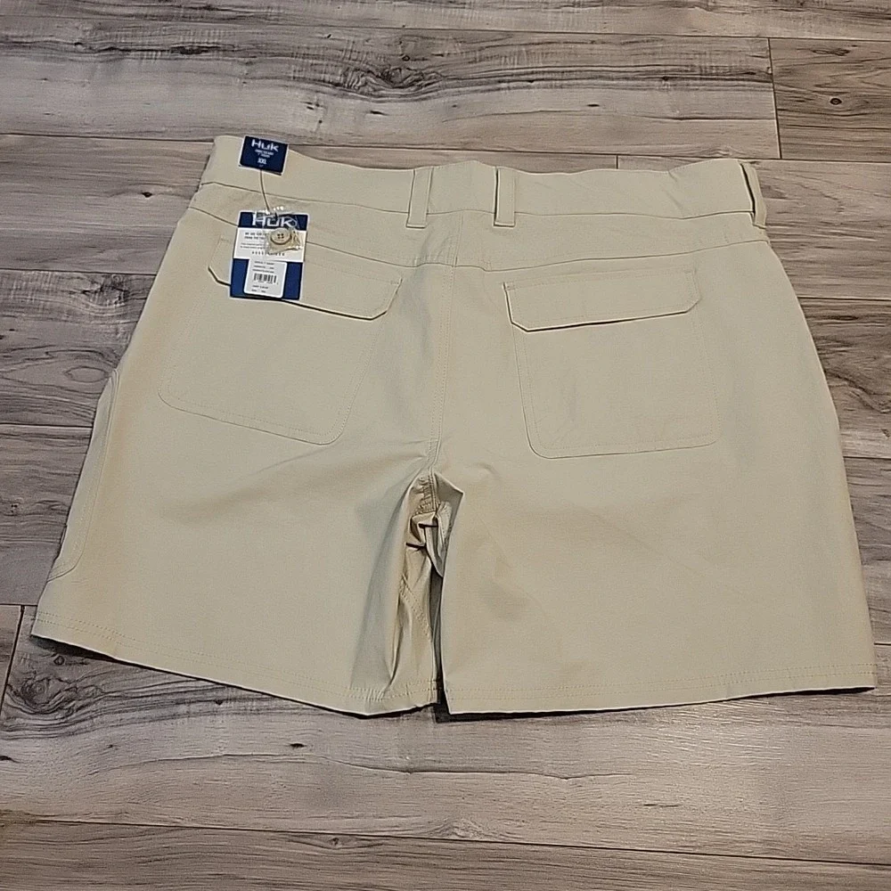 Huk‎ Next Level Shorts Mens XXL Beige Performance Fishing Stretch Outdoor NEW